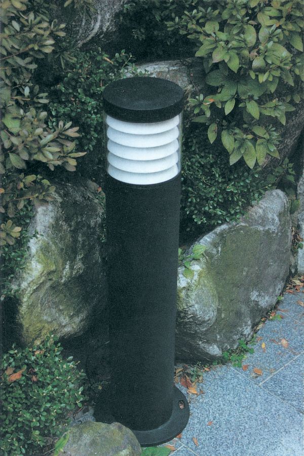 Компактный черный светильник Баден G7149-800