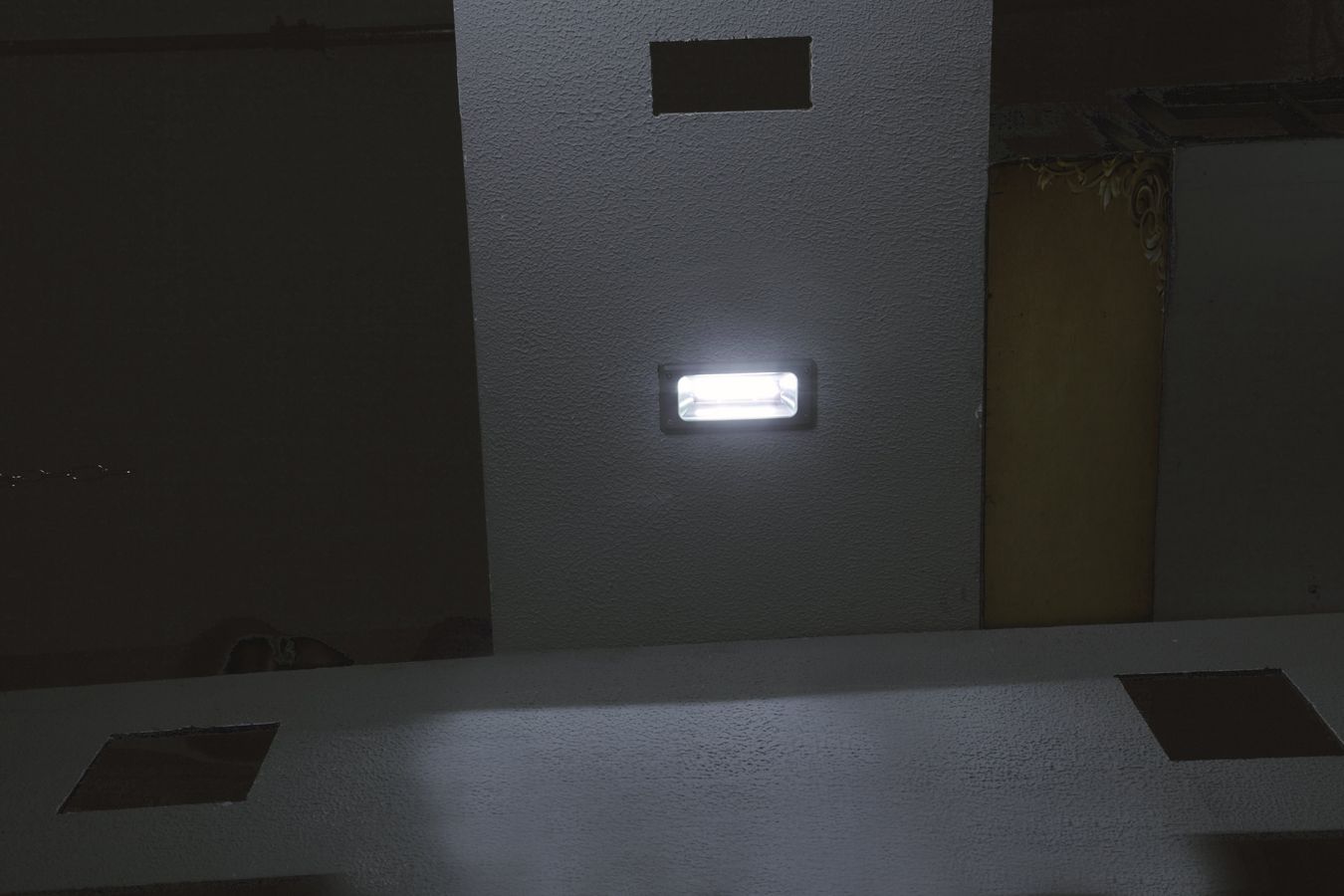 Встраиваемый светильник для внутреннего освещения - UG3004